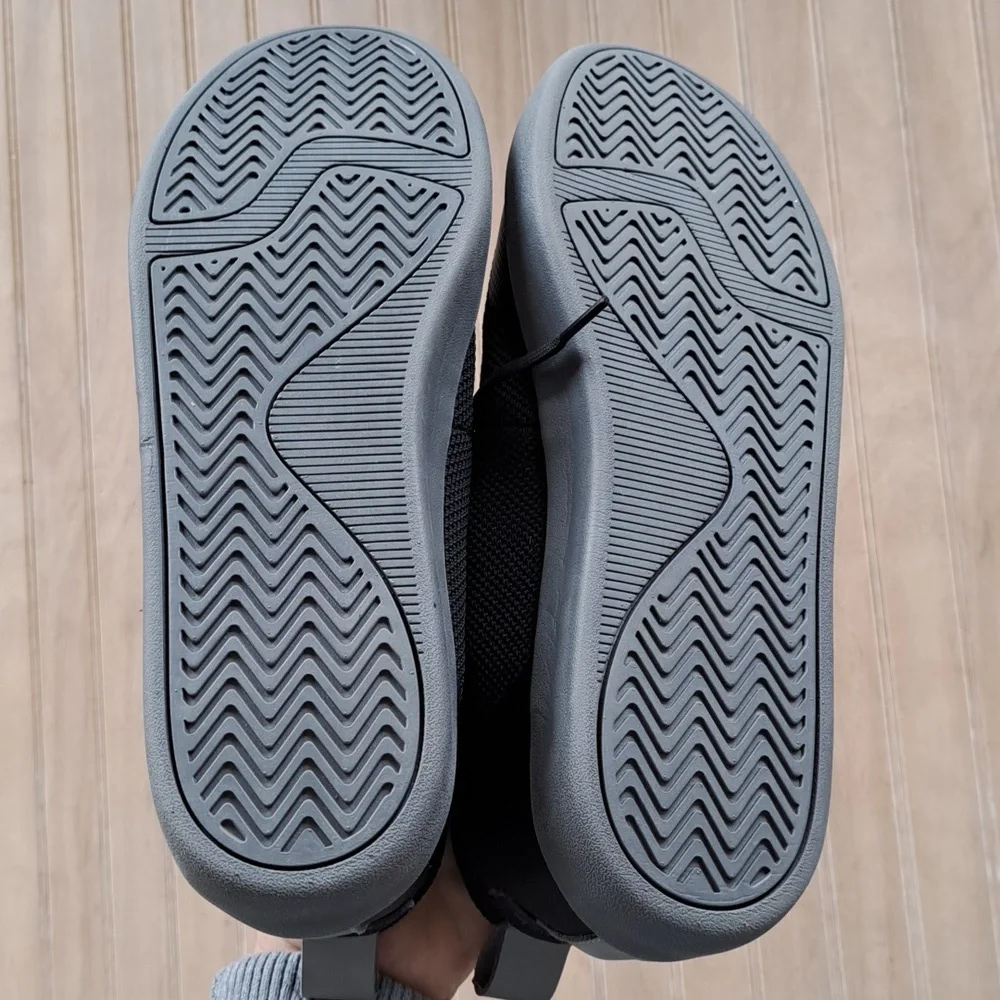 Hey Dude Black and Gray Men's Sneakers - Picture 9 of 12